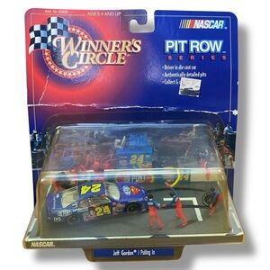 NASCAR Pit Row Series Jeff Gordon #24 Toy Car & Pit Crew - Blue